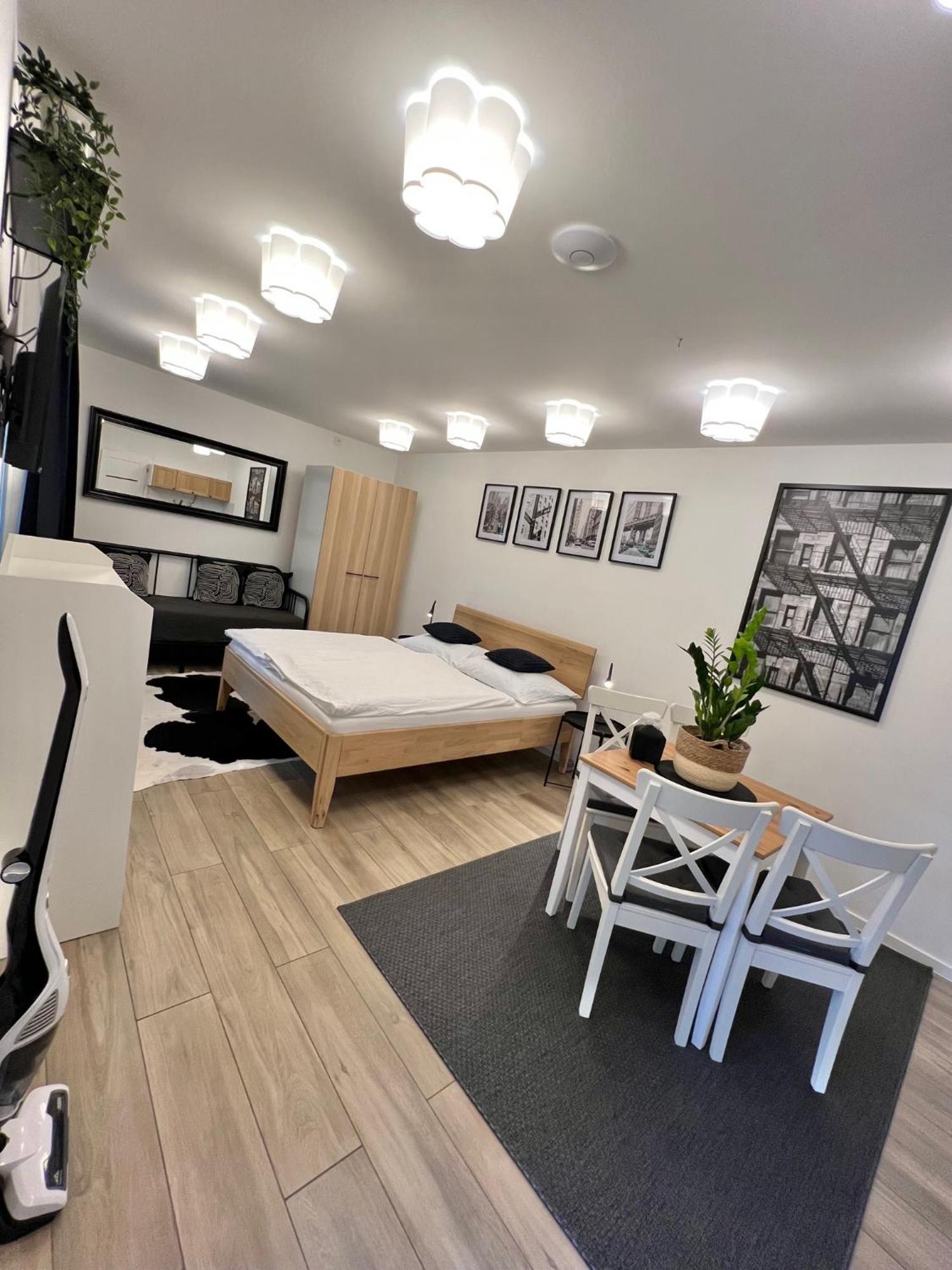 Apartmany Benesov Benesov nad Ploucnici Exteriör bild