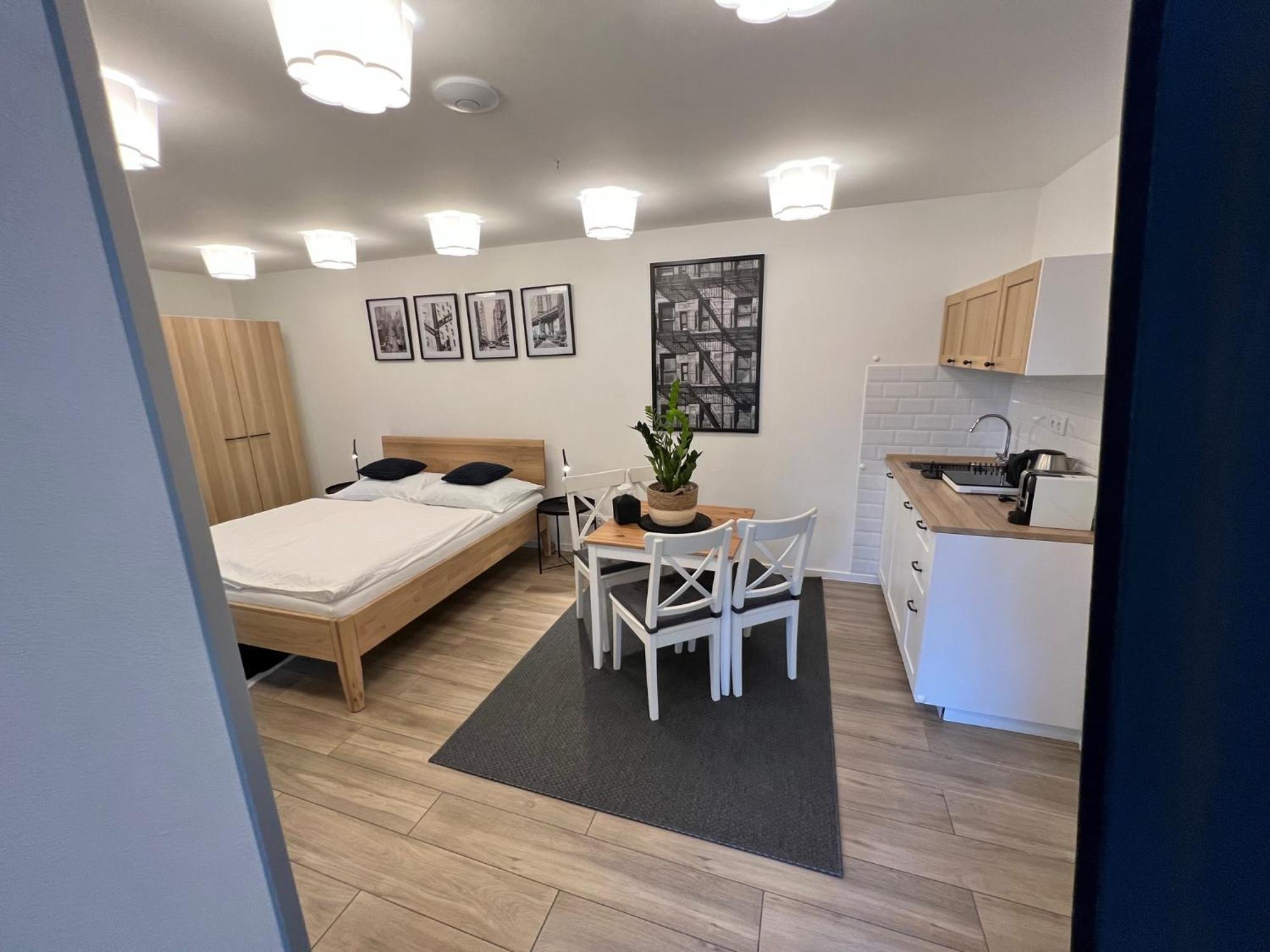 Apartmany Benesov Benesov nad Ploucnici Exteriör bild